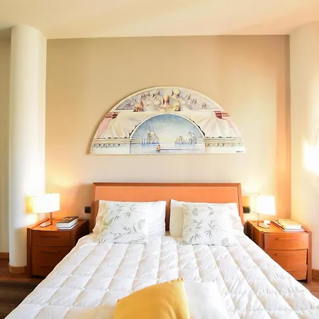 Σπίτι διακοπών 3 Bedroom Awesome In *